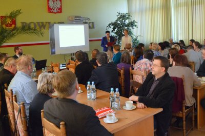1 lutego 2017 r. geodeci szkolili się w Starostwie Powiatowym w Łasku (fot. lask.com.pl)
